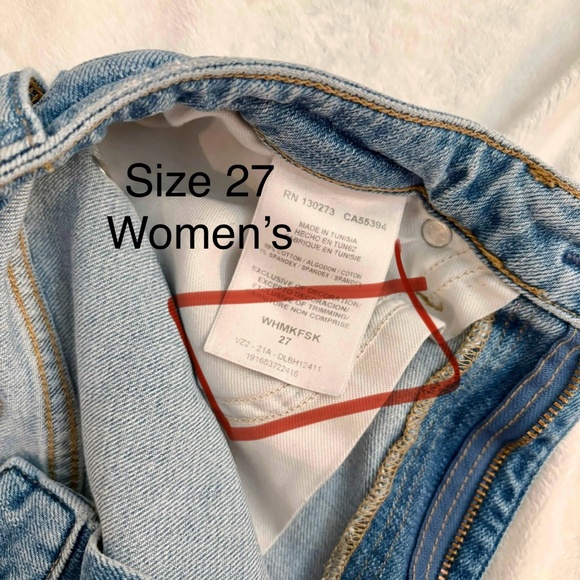 Women’s Wrangler Jeans - Picture 3 of 3